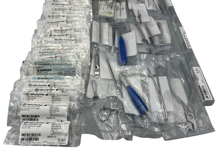 Synthes Mini Fragment Instrument & Implant Set, Self-Tapping Screws 105.488